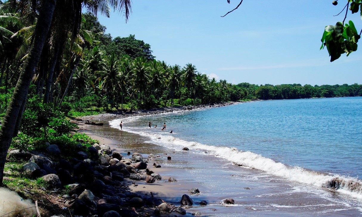 Pantai Wae Maras ( Wae Maras Beach )