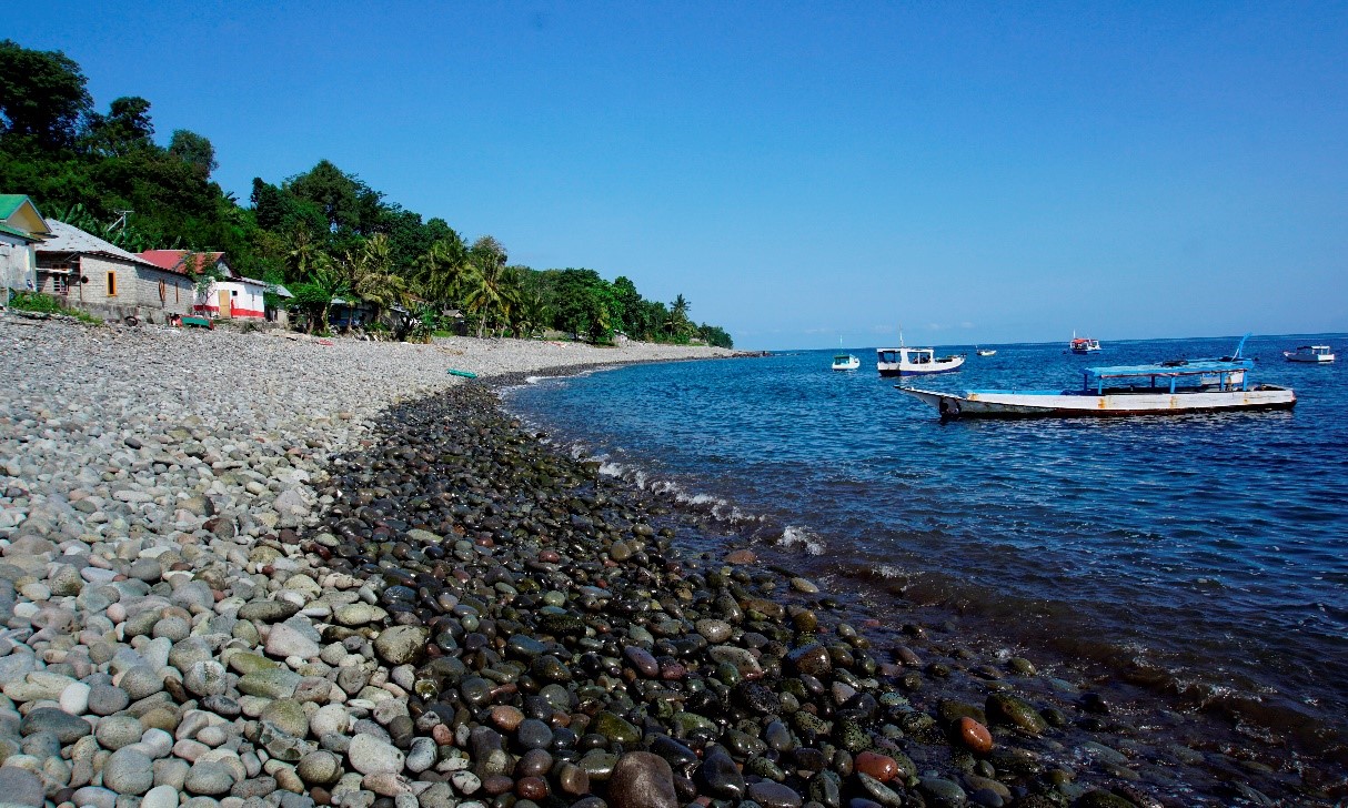 Pantai Dintor ( Dintor Beach )