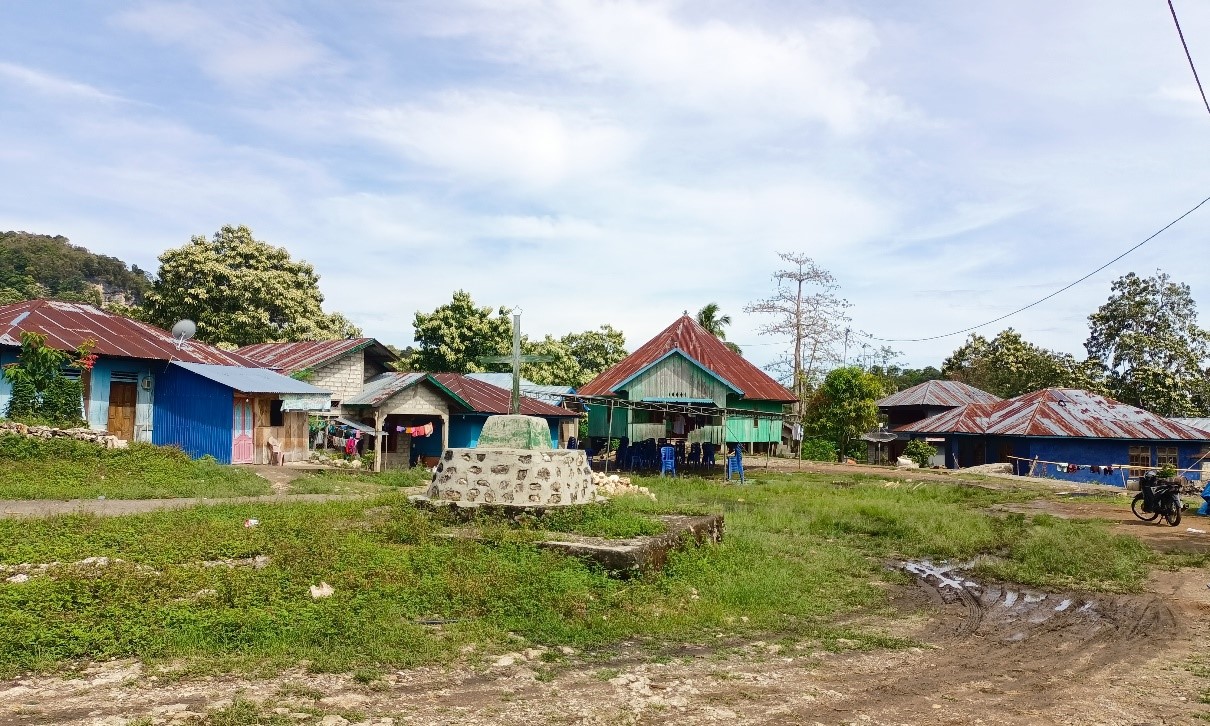 Kampung Kelumpang ( Kelumpang Village )
